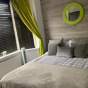Holiday home Bungalows Near Sandbanks Beach 