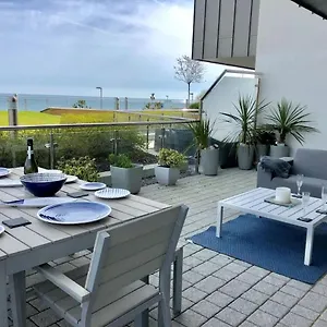Holiday home Sea Breeze 